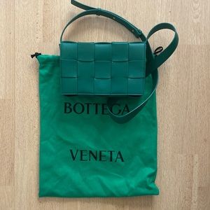 Bottega Veneta Racing Green Cassette Bag!